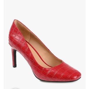 Journee collection pumps